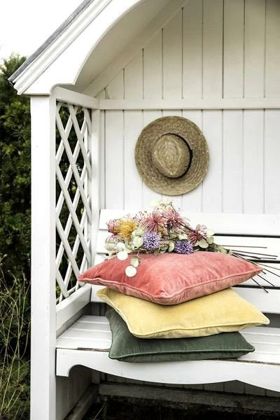 Bungalow DK Velvet Cushion Ivy 50 X 50 Cm 3 Bungalow DK Velvet Cushion Ivy 50 X 50 Cm