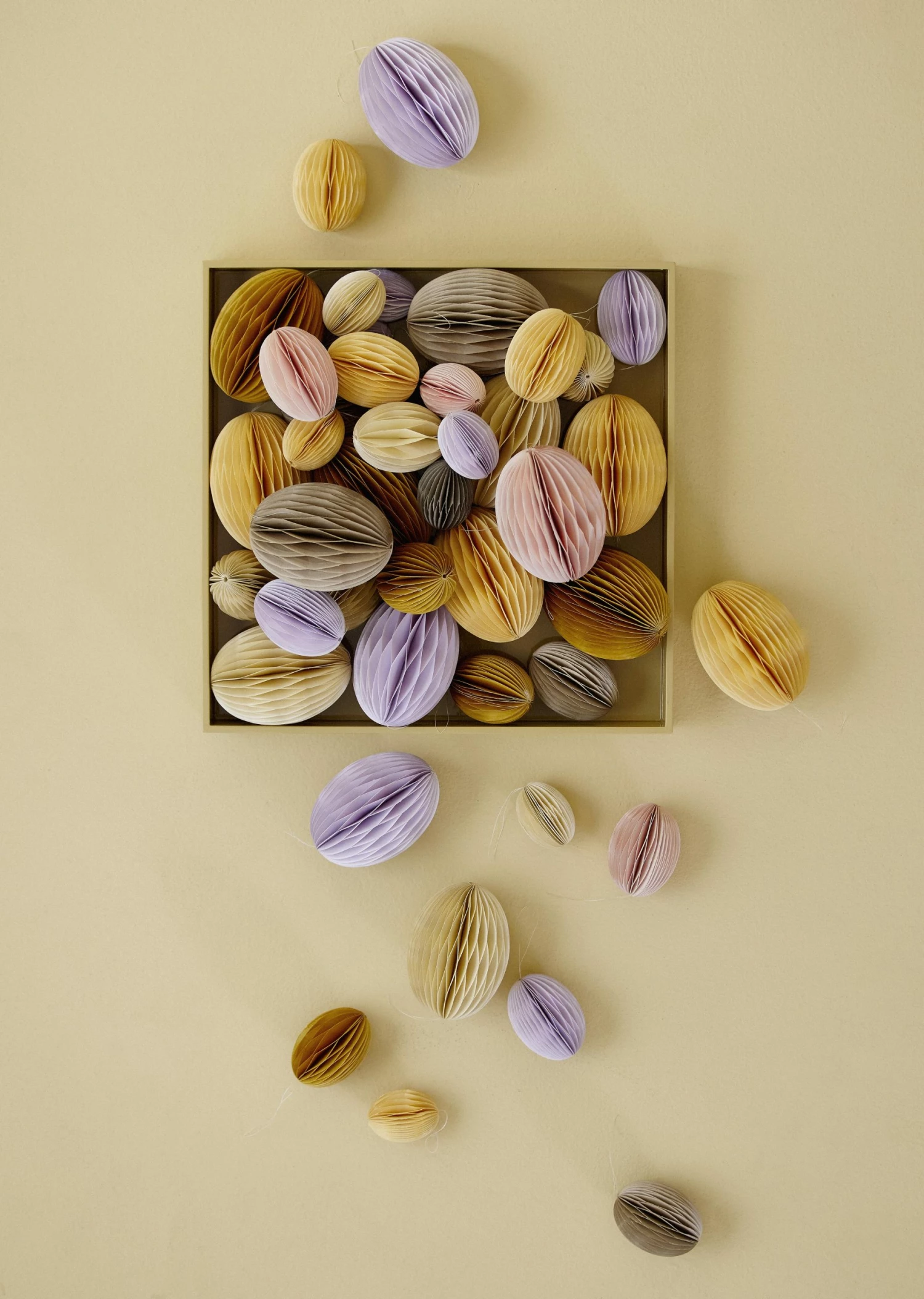 Bungalow DK Paper Deco Egg Swirl Straw M 2 Pcs 4 Bungalow DK Paper Deco Egg Swirl Straw M 2 Pcs