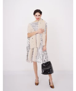 starstyling "Treasures" Furry Scarf Cream